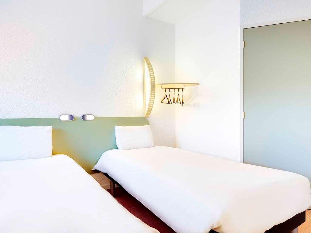 Ibis Budget Αζάν Εξωτερικό φωτογραφία